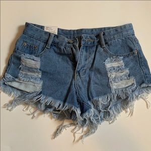 light wash denim jean shorts
